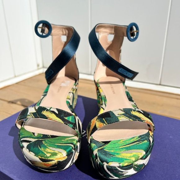 STUART WEITZMAN Tropical Green Wedge Sandals - Picture 3 of 6